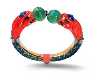 这款玉镯这么美，竟然没人戴？并非款式不好，只怪种水太差！  第14张