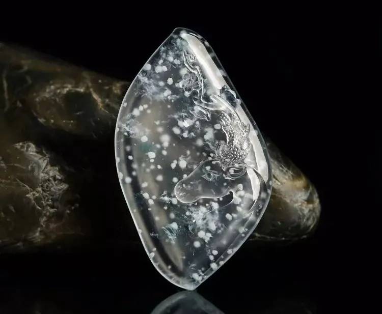 
                翡翠还能这样解读？
              第2张