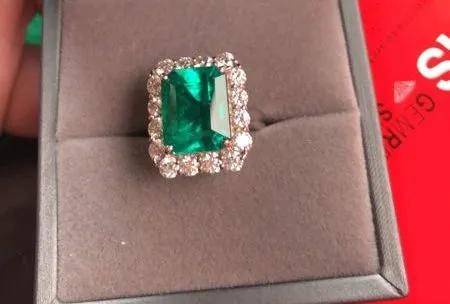 70亿“惊天玉石诈骗案” ,骗子身份太让人意外! 第4张