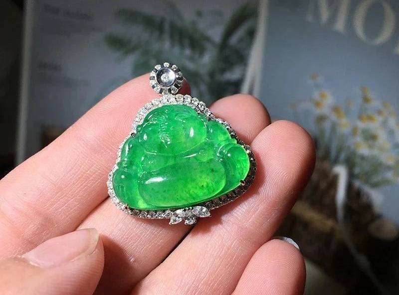 
                翡翠还能这样解读？
              第4张