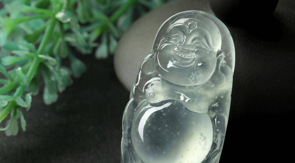 为何不敢轻易在市场上买翡翠?
第2张