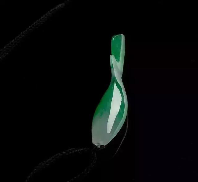 
                想象力，翡翠雕刻的醉美意境
              第2张