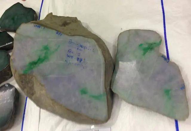 翡翠的“老种”、“中老种”和“嫩种”究竟如何区分  第8张