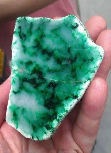 
                买翡翠吃亏，是眼不够尖
              第14张