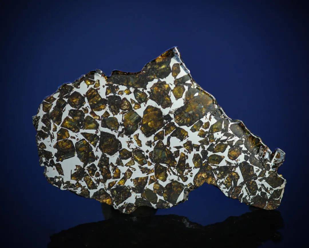 这三种陨石价格昂贵，捡到就发了，有钱也买不到  第6张