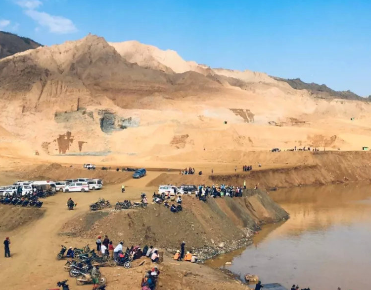 缅甸帕敢再次塌方不断，曼德勒直播卖玉石的数百人被抓  第2张