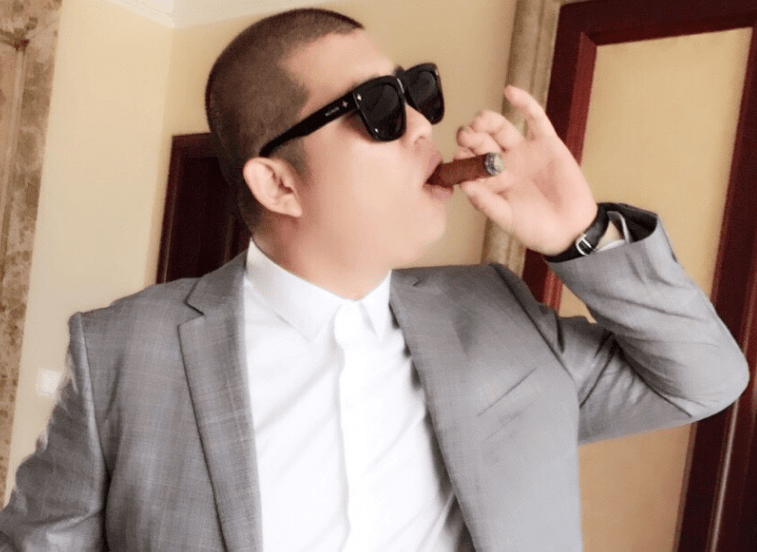 辛巴宣布进军翡翠市场，扬言“保证售后和质量”，二驴予以肯定  第7张