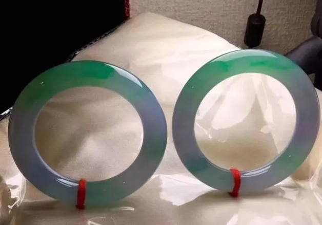 缅甸公盘为何能够成为「亿元翡翠标王」的孵化器?就凭是东道主? 第4张