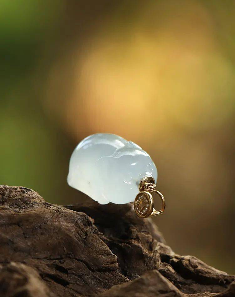 警惕，这种料子靠冒充翡翠还带证书、身价翻数倍，行家急眼了！  第19张