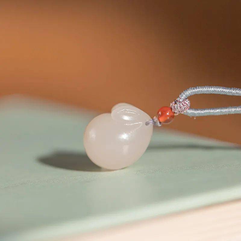 亏大了!曾经被众人忽视的4大玉石,如今身家暴涨让人高攀不起?
第25张