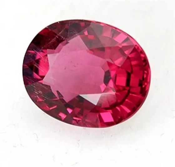 佩戴红碧玺的好处  第3张