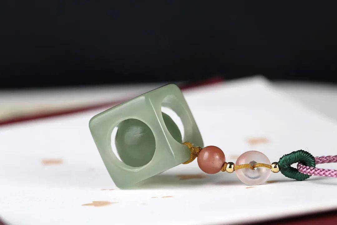 亏大了!曾经被众人忽视的4大玉石,如今身家暴涨让人高攀不起?
第13张