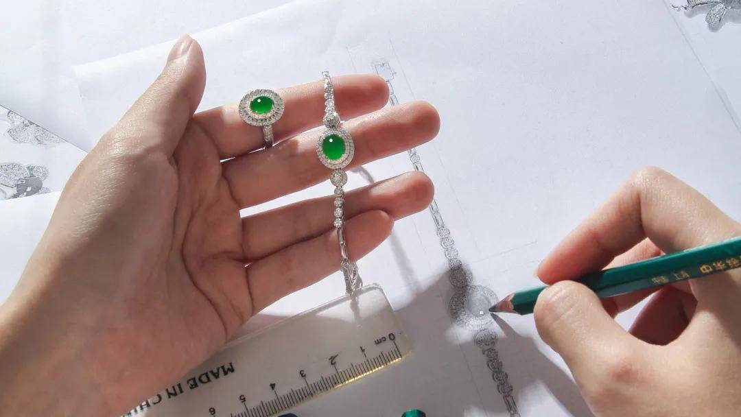 经典难求?国内珠宝品牌打造时尚经典款的可行性 第6张