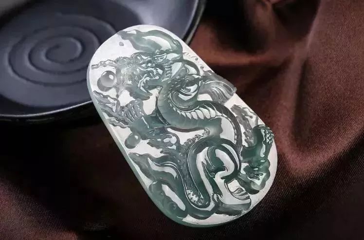 这5种“虫”功效不输貔貅，摆在家里镇宅，戴在身上招财  第12张