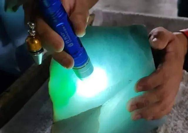 859万余翡翠直播诈骗案后续，主犯被判12年！  第3张