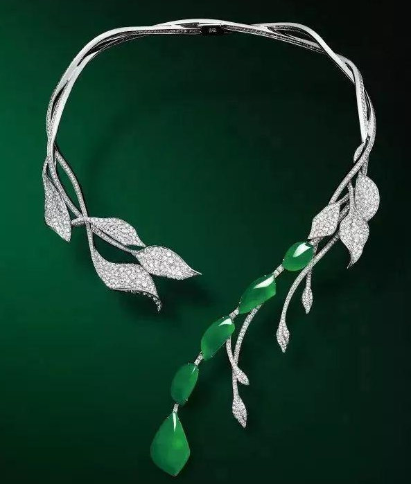 苏富比秋拍收官，备受瞩目的翡翠佛手破2千万大关！  第4张