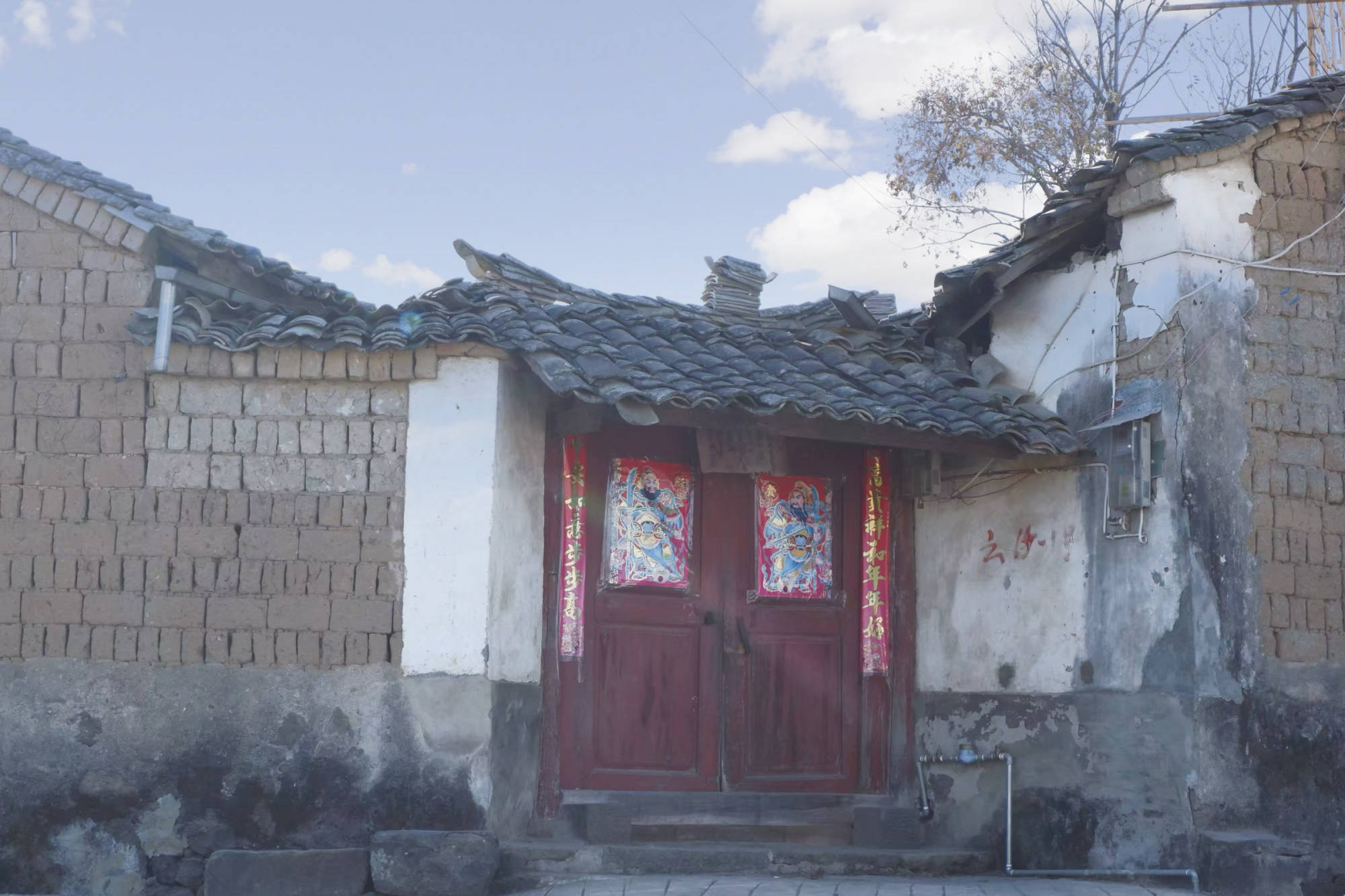 中国翡翠第一城,也是著名的华侨乡,西部与缅甸接壤 第8张