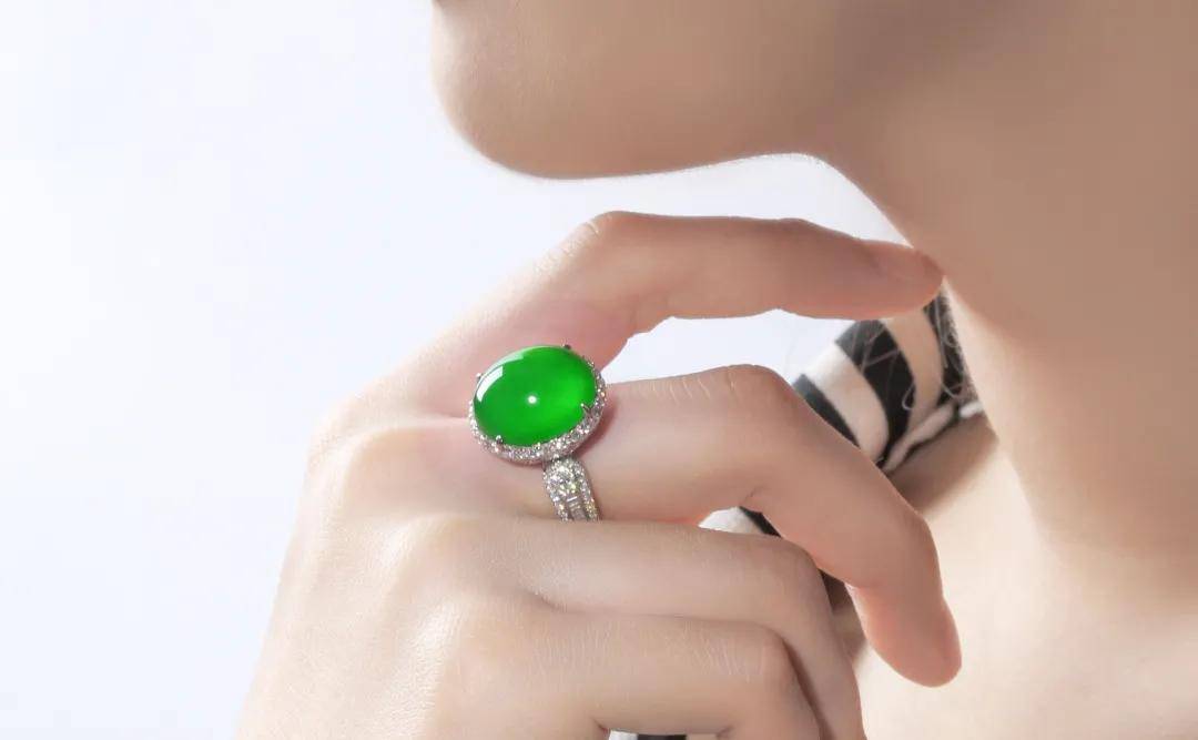 经典难求?国内珠宝品牌打造时尚经典款的可行性 第2张