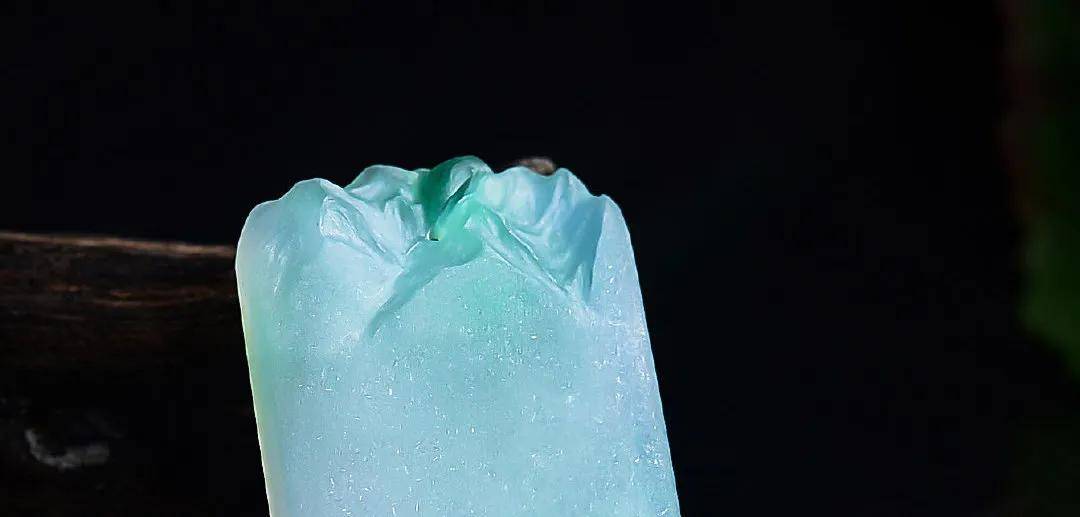 玉雕上的阴刻艺术,一种含蓄而内敛之美
第3张