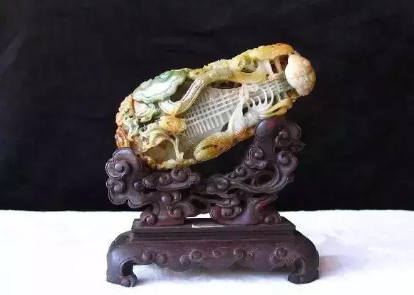 千娇百媚的绝色翡翠大饱眼福!
第17张