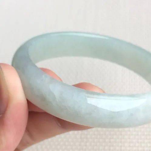 
                买翡翠吃亏，是眼不够尖
              第13张