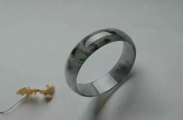 看懂乌鸡种翡翠，这一篇文章就够了  第8张