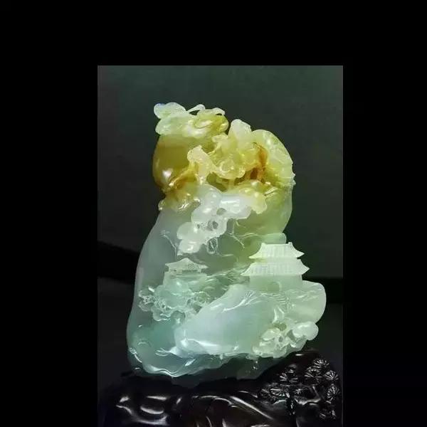 千娇百媚的绝色翡翠大饱眼福!
第12张