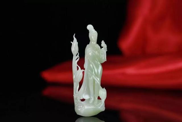 
                玉石圈不是有钱就能买到好玉？这到底是怎么回事？
              第8张