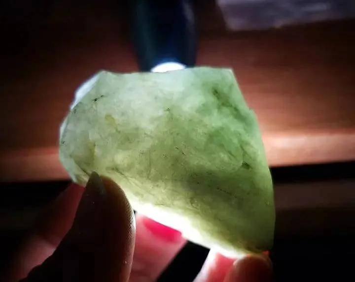 普通人玩赌石到底是输还是赢?不服不行! 第2张