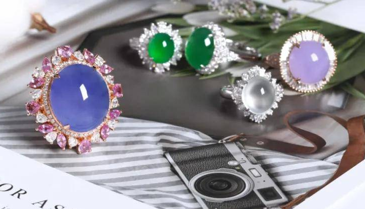 
                直播带货浪潮中，传统玉商的“守”与“变”
              第5张