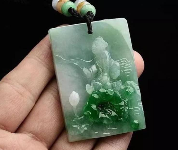 为什么古人喜欢以“莲”永志？翡翠莲花的寓意你知道吗？  第3张