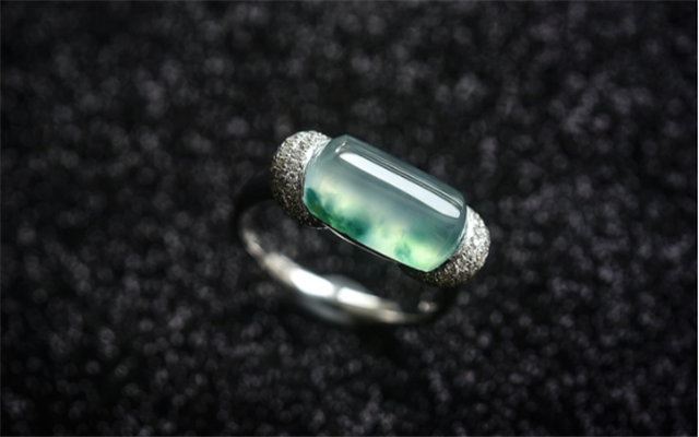 翡翠戒指可以戴着洗菜吗？我们需要注意什么？(图文)   第3张