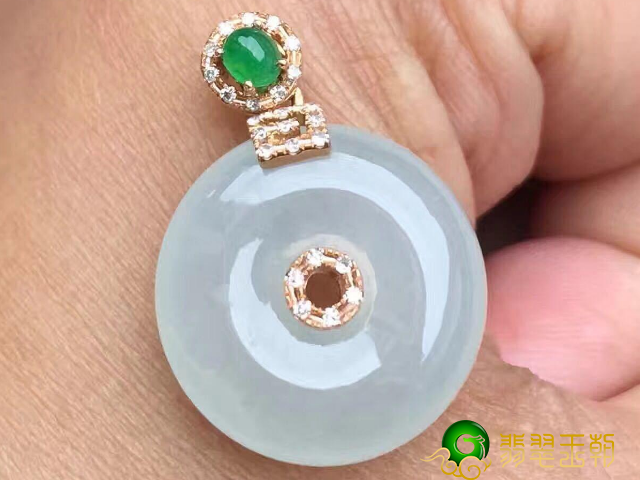 翡翠平安扣的寓意哲学   第2张