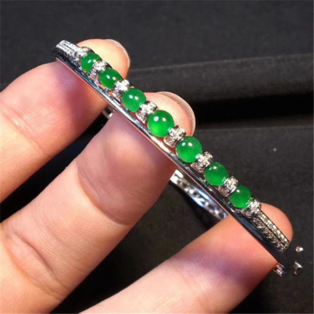 什么是帝王绿翡翠?我们一起来看看!(图文) 第3张