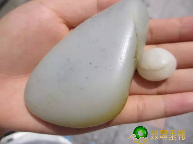 用人眼评定新疆和田玉的方式   第6张