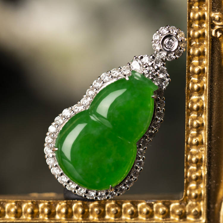 
                涨知识，选购翡翠首饰，你要懂的几个原则
   第3张