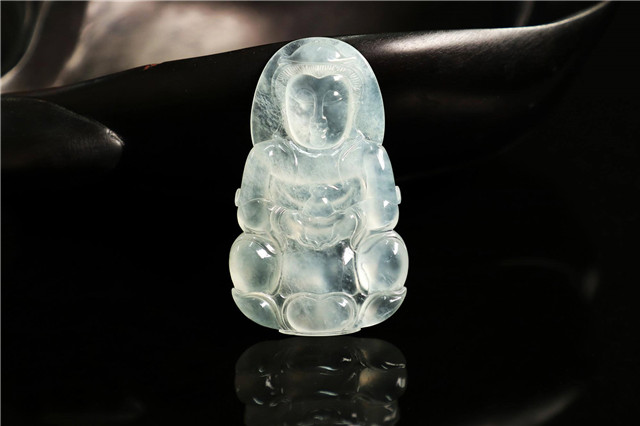 瑞丽的翡翠为什么便宜?怎样避免上当?(图文) 第1张