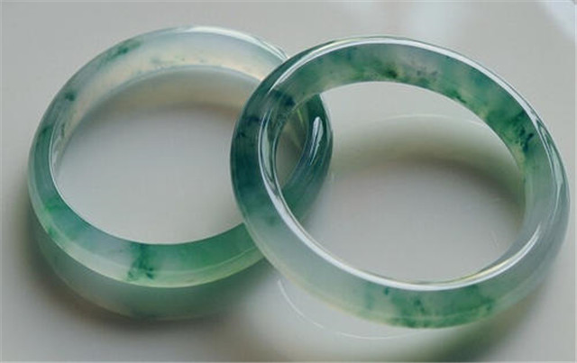 金丝种翡翠价格高吗?本文为你答疑解惑! 第2张