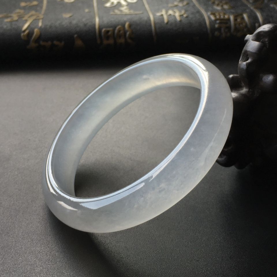 种水还是颜色重要?点击本文教你选购翡翠!(图文) 第2张