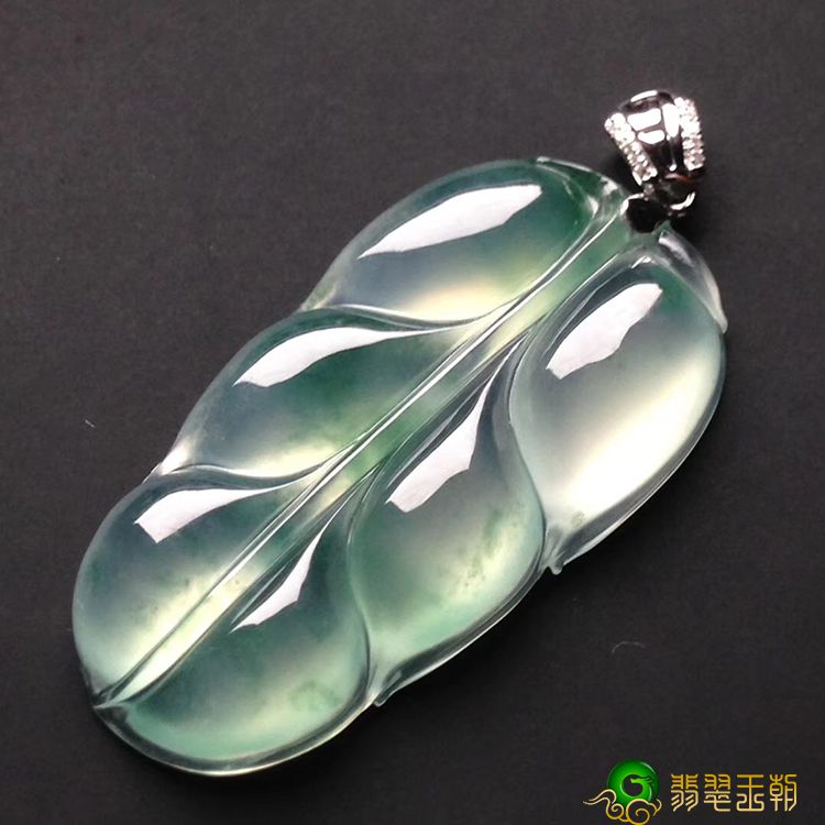 配戴翡翠叶片有哪些喻意？选择时要注意什么   第1张