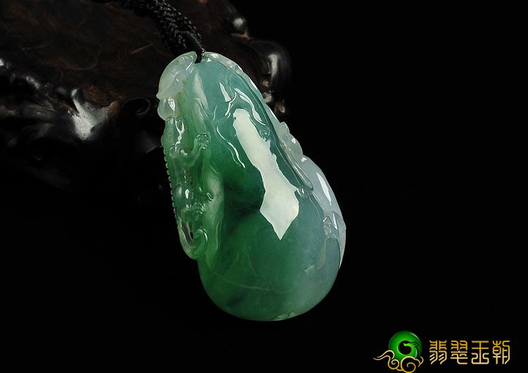 翡翠福瓜有哪些喻意？怎样选择   第1张
