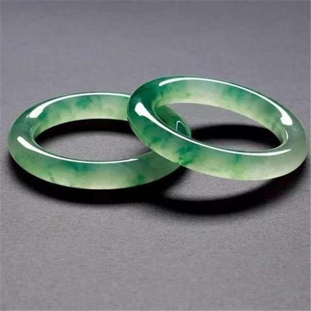 如何选择合适的手镯？本文为你答疑解惑！   第2张