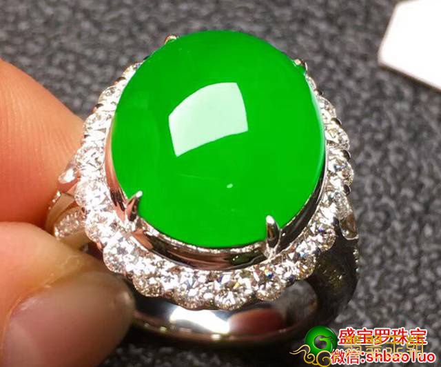 翡翠和新疆和田玉哪家好？翡翠的攻效要清晰   第2张