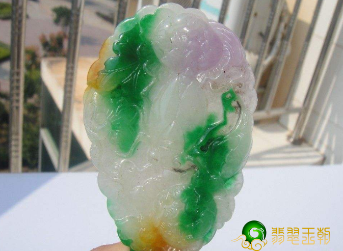 福禄寿三色翡翠的价钱是否比一般的翡翠价钱要贵呢？   第1张