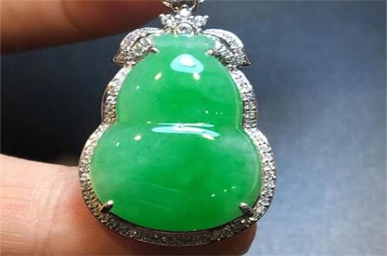 葫芦戴玉好还是木头好,玉葫芦的作用 第4张