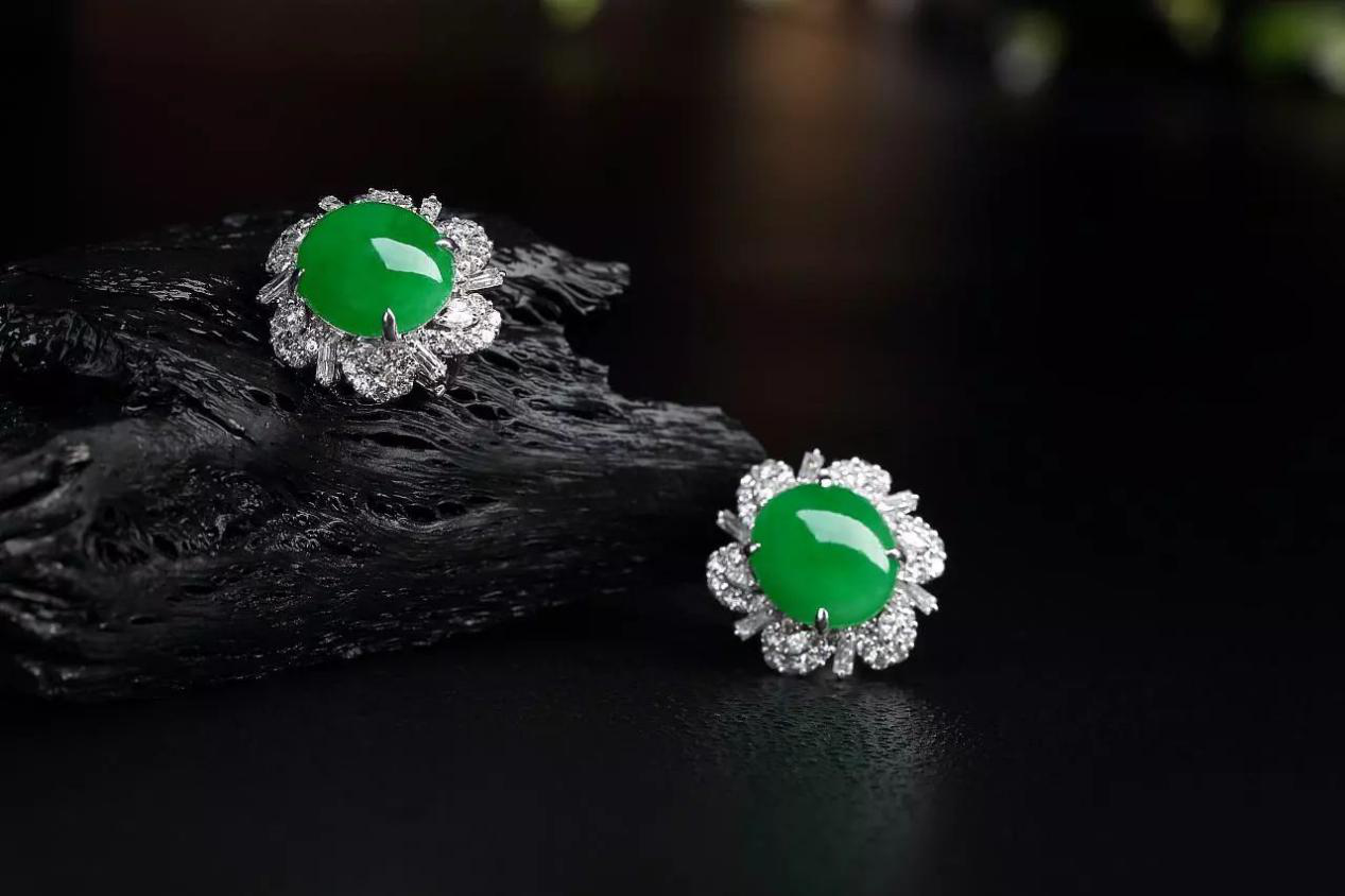 
                绿色翡翠的市场行情如何?
   第4张