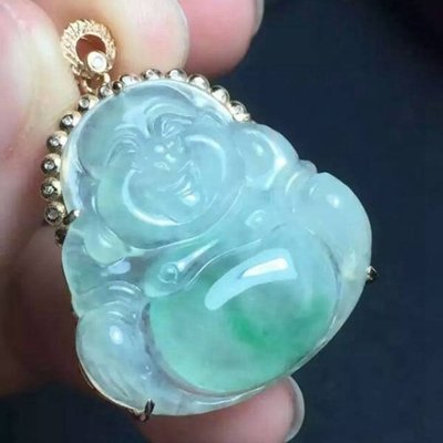 
                翡翠镶嵌之美，你无法抵挡的诱惑
   第4张