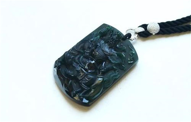 墨翠的价格是多少？答案和它的品质息息相关！   第1张