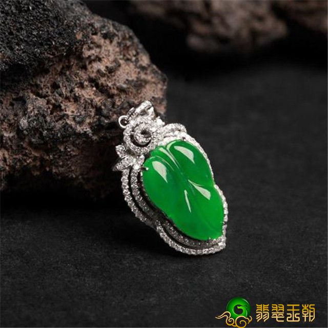 木那料和新坑有哪些不一样？点评翡翠品质高矮时都并不是一种肯定的定义。   第1张