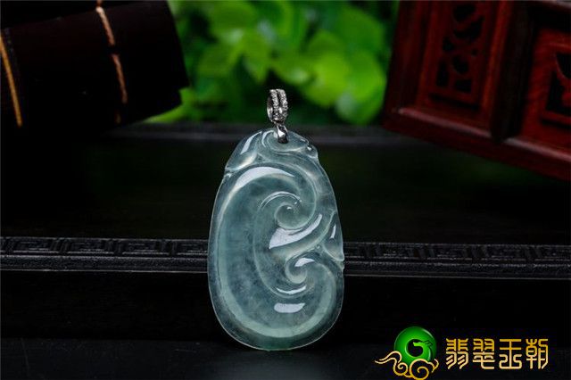 翡翠吉祥如意的幸福喻意你清楚吗？是寄托着一切顺利！   第1张